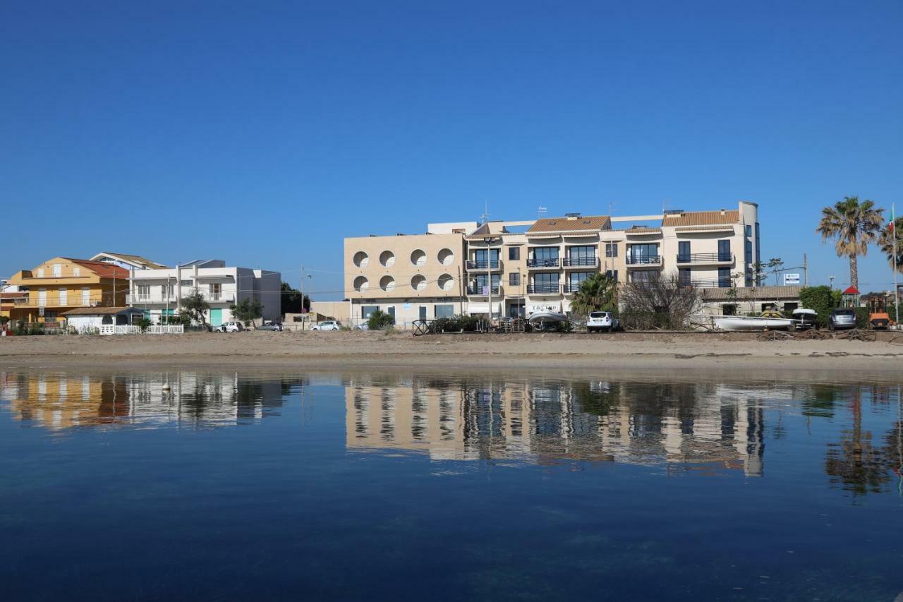 Hotel Celeste Marzamemi Exteriör bild